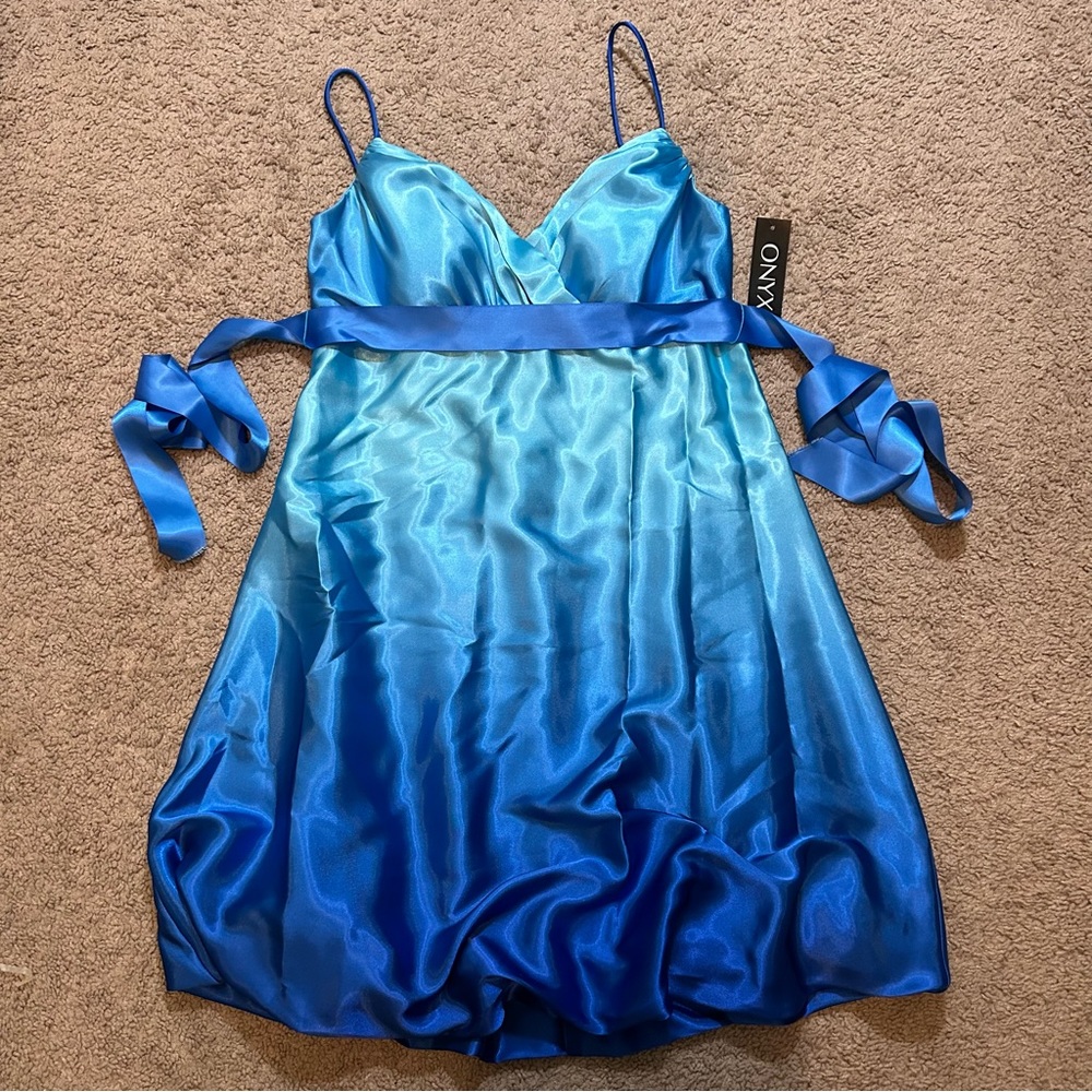NWT Onyx Blue Ombré Bubble Mini Dress Size 8